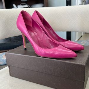 Gucci Classic Pumps in Pink Leather Size 38/ 8